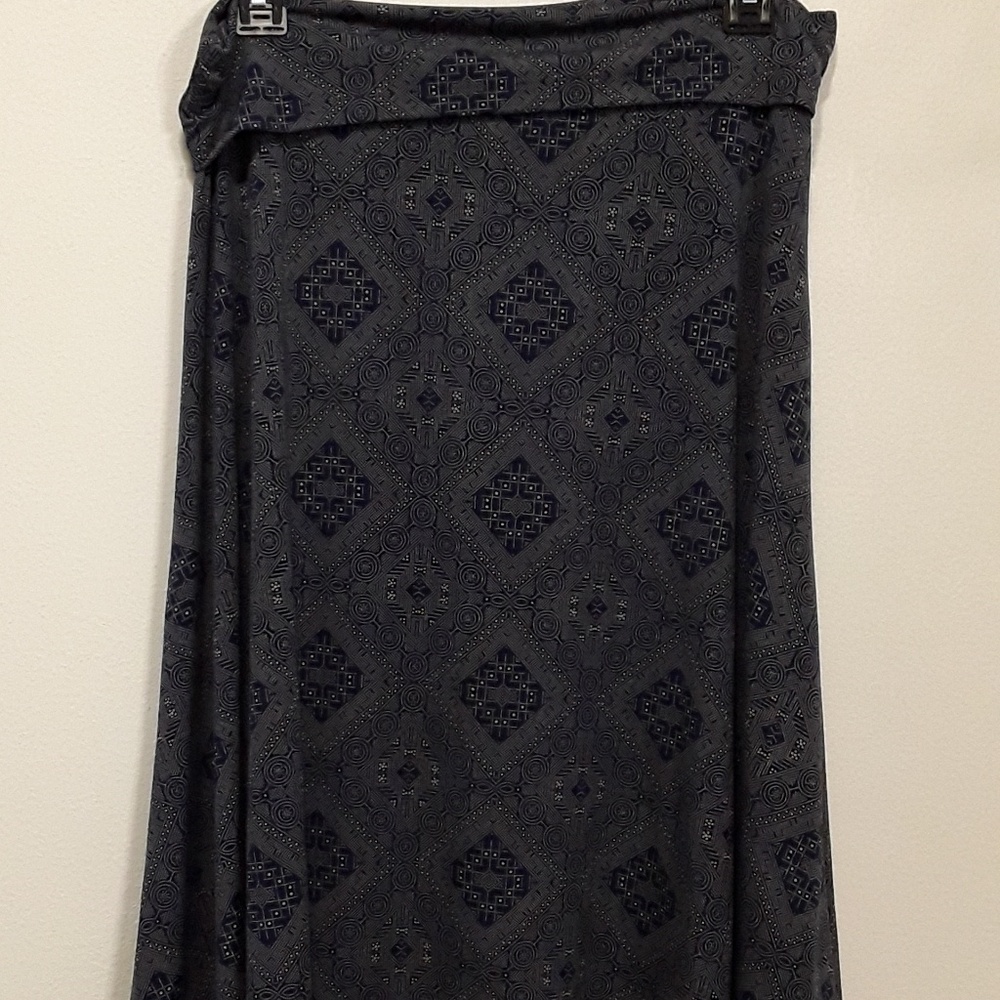 Lularoe Azure Shirt LLR Medium M Silky Blue